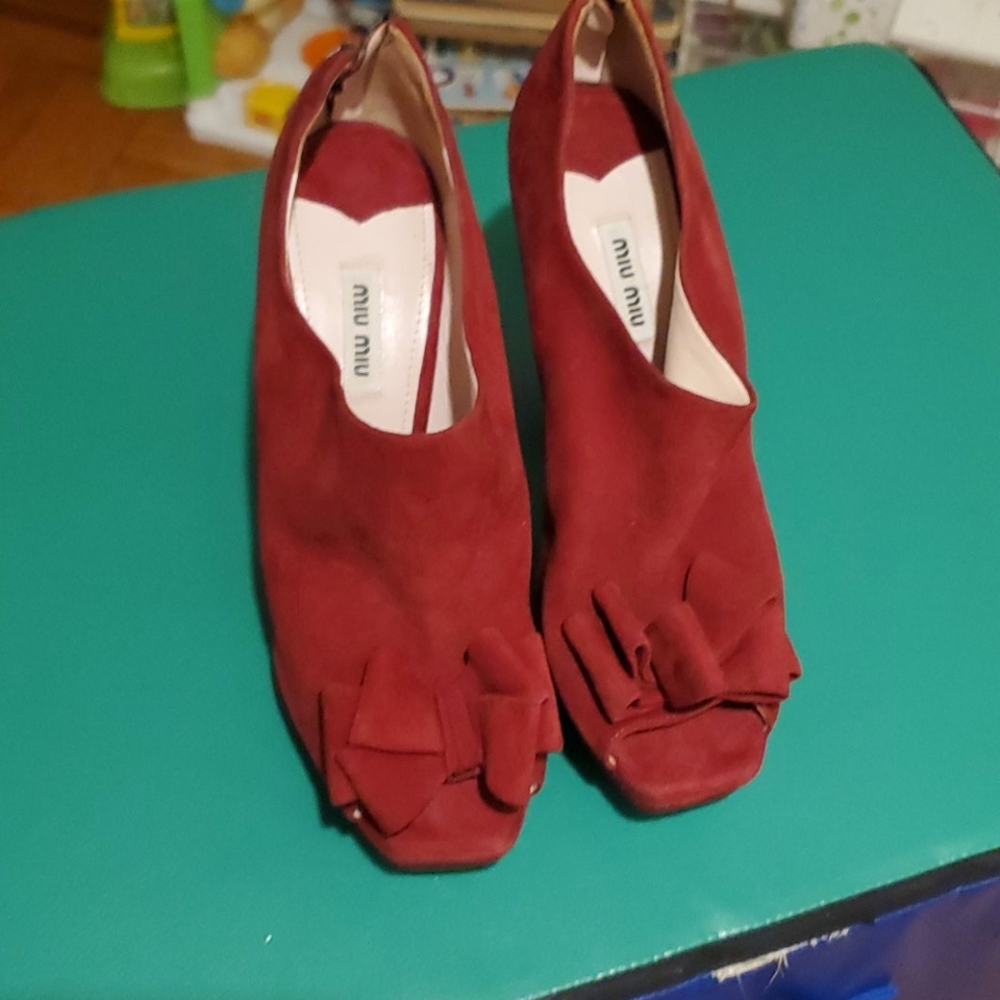 Miu Miu burgundy pumps